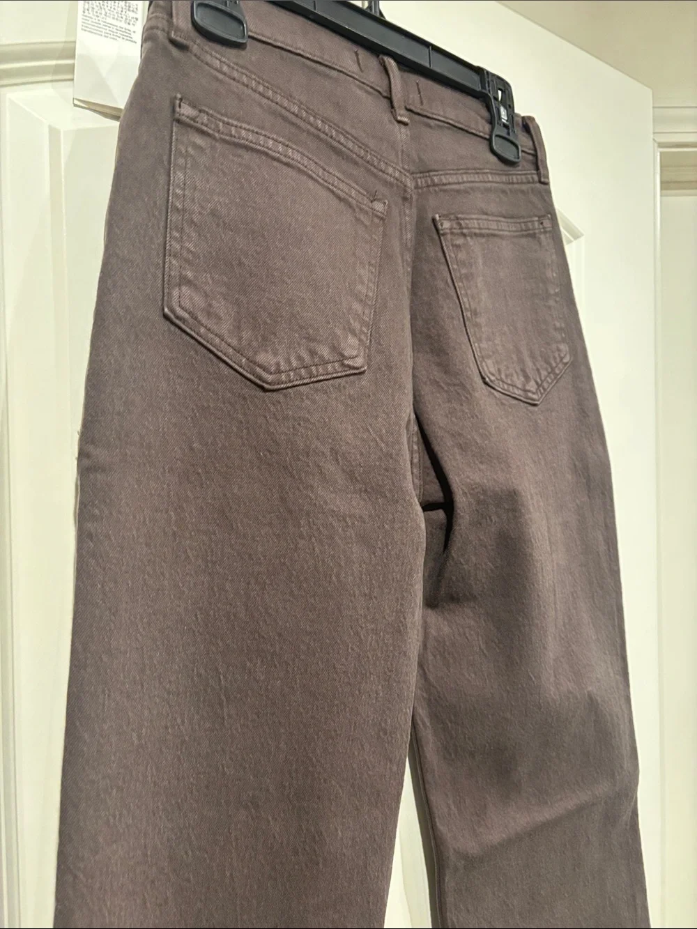 Abercrombie & Fitch High Rise ‘90s Relaxed Jean - Picture 4 of 4